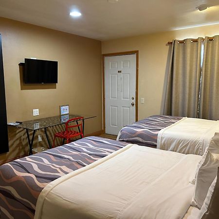 Valued Stay Mayflower Madison Esterno foto